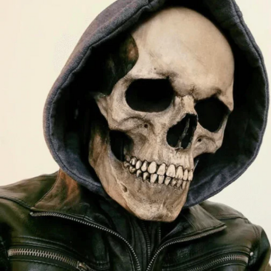 Dynamic Skull Mask with Movable Jaw